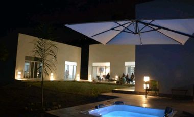 Casa Quinta entre La Mesa Anapoima en Oferta