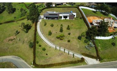 Venta de Casa Campestre En Unidad Cerrada via San Antonio la Ceja