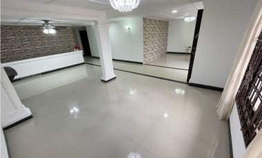 Vendo casa barrio Ciudad Jardín en Barranquilla