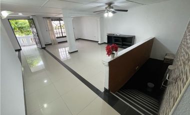 Vendo casa barrio Ciudad Jardín en Barranquilla