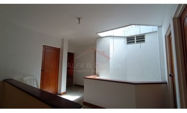 Venta de casa amplia de 2 pisos en Quinta Oriental – Cúcuta