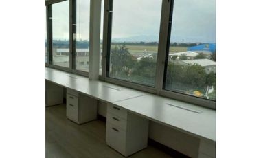 OFICINA EN ARRIENDO,AV EL DORADO, ZONA EMPRESARIAL