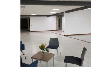 OFICINA EN ARRIENDO,AV EL DORADO, ZONA EMPRESARIAL
