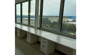 OFICINA EN ARRIENDO,AV EL DORADO, ZONA EMPRESARIAL