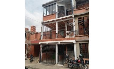 SE ALQUILA  APARTAMENTO EN CIUDAD DEL CAMPO