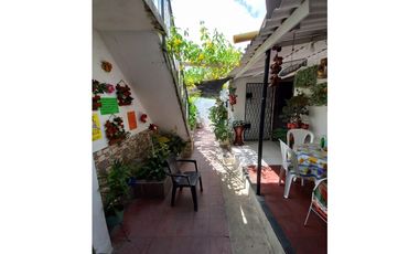 APTO Y CASA EN VENTA EN EL BARRIO LOS ANDES