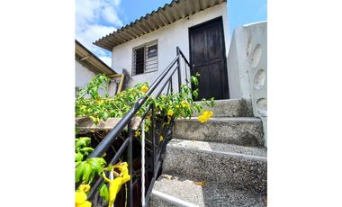 APTO Y CASA EN VENTA EN EL BARRIO LOS ANDES