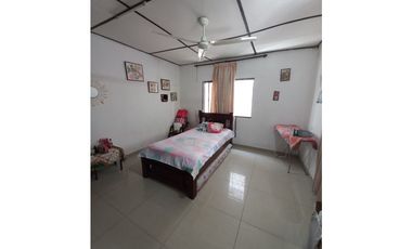 APTO Y CASA EN VENTA EN EL BARRIO LOS ANDES