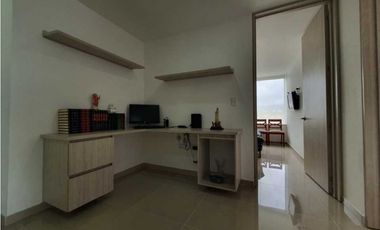 Se Vende Apartamento Con Vista Panorámica En Conjunto con Piscina