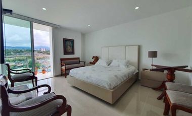 Se Vende Apartamento Con Vista Panorámica En Conjunto con Piscina