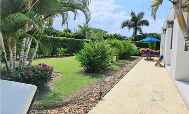 ANAPOIMA VENTA CASA 266 MTS 5 ALCOBAS, AMOBLADA, PERFECTO ESTADO