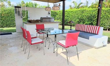 ANAPOIMA VENTA CASA 266 MTS 5 ALCOBAS, AMOBLADA, PERFECTO ESTADO