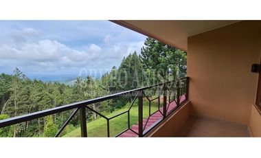 Se Vende Hermosa y Amplia Casa en Altos del Maria