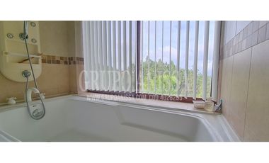 Se Vende Hermosa y Amplia Casa en Altos del Maria