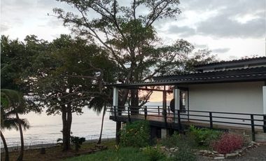 Ocean Front home in Veraguas