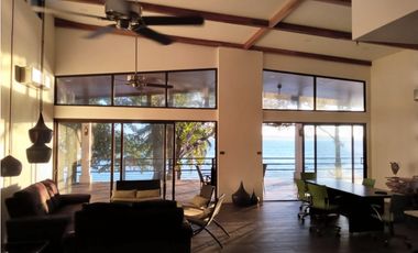Ocean Front home in Veraguas