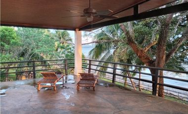 Ocean Front home in Veraguas