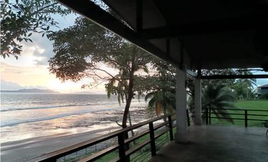 Ocean Front home in Veraguas
