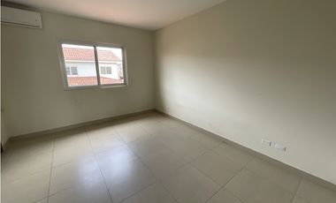 RESERVAS DE VERSALLES - CASA EN VENTA