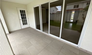 RESERVAS DE VERSALLES - CASA EN VENTA