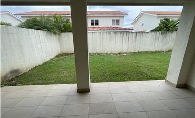 RESERVAS DE VERSALLES - CASA EN VENTA