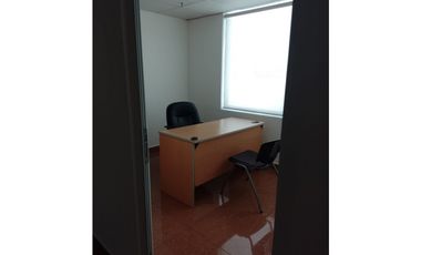 SE ALQUILA OFICINA EN EL CARMEN