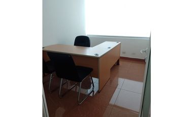 SE ALQUILA OFICINA EN EL CARMEN
