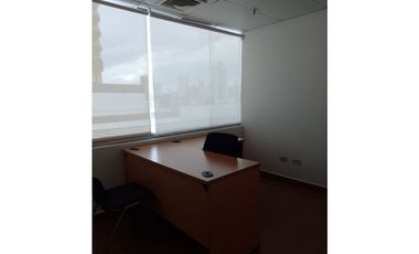 SE ALQUILA OFICINA EN EL CARMEN
