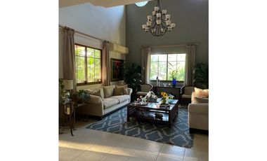 VENTA DE CASA EN CAMINO DE CRUCES - CLAYTON
