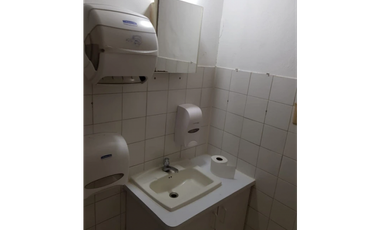 OFICINA / EL DORADO / ALTOS DEL CHASE / 98 M2 / PH MILANO / AMOBLADA