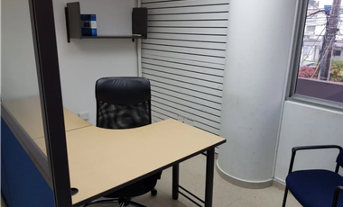 OFICINA / EL DORADO / ALTOS DEL CHASE / 98 M2 / PH MILANO / AMOBLADA
