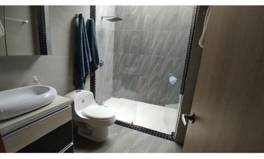 Moderna casa de 1 piso variante de Caldas en unidad cerrada