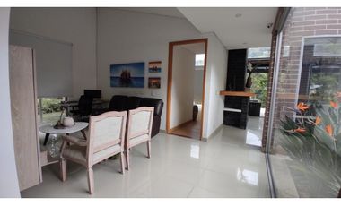 Moderna casa de 1 piso variante de Caldas en unidad cerrada