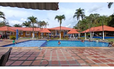 Se Vende Espectacular Casa Campestre en el Sector de Alcalá.