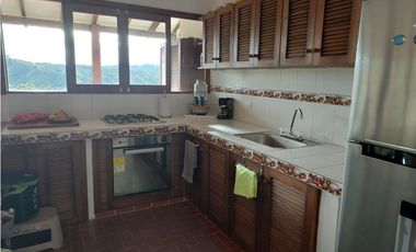 Venta hermosa casa vía al mar, Calima