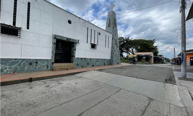 SE VENDE AMPLIO LOCAL EN LA TEBAIDA - QUINDO