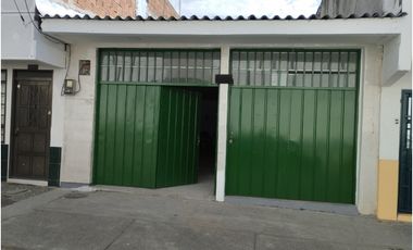 SE VENDE AMPLIO LOCAL EN LA TEBAIDA - QUINDO