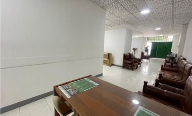 SE VENDE AMPLIO LOCAL EN LA TEBAIDA - QUINDO