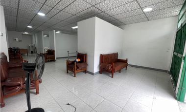 SE VENDE AMPLIO LOCAL EN LA TEBAIDA - QUINDO