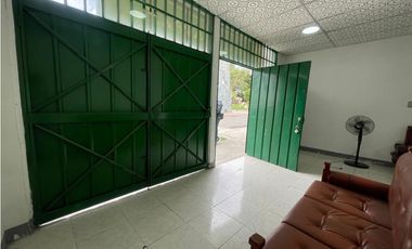 SE VENDE AMPLIO LOCAL EN LA TEBAIDA - QUINDO