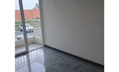 SE VENDE LINDO APARTAMENTO EN YUMBO CONJUNTO COLINAS DEL NORTE