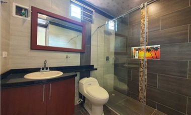 Se Vende Casa Grande Bonita Bien Iluminada