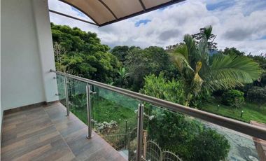 Se Vende Casa Grande Bonita Bien Iluminada