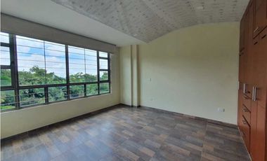 Se Vende Casa Grande Bonita Bien Iluminada