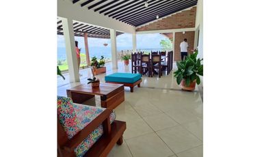 se vende finca en quimbaya