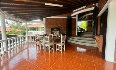 Se Vende o Permuta Espectacular Casa Campestre en Viterbo.