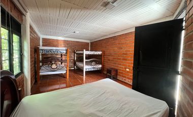 Se Vende o Permuta Espectacular Casa Campestre en Viterbo.