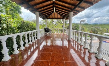 Se Vende o Permuta Espectacular Casa Campestre en Viterbo.