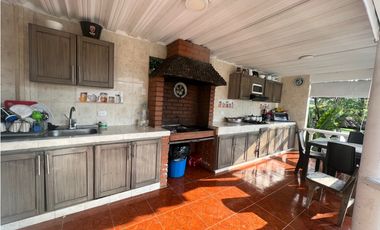 Se Vende o Permuta Espectacular Casa Campestre en Viterbo.