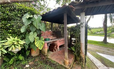 Se Vende o Permuta Espectacular Casa Campestre en Viterbo.